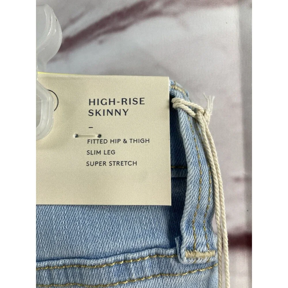 Universal Thread Jeans Womens 14 Short High Rise Skinny Light Wash Stretch NWT